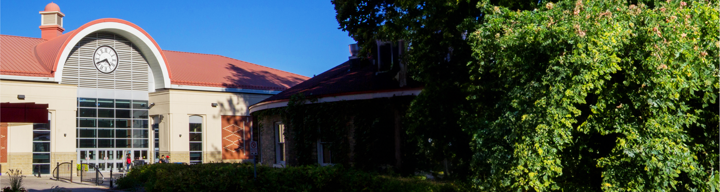 The Rozanski Hall at the University of Guelph during spring time