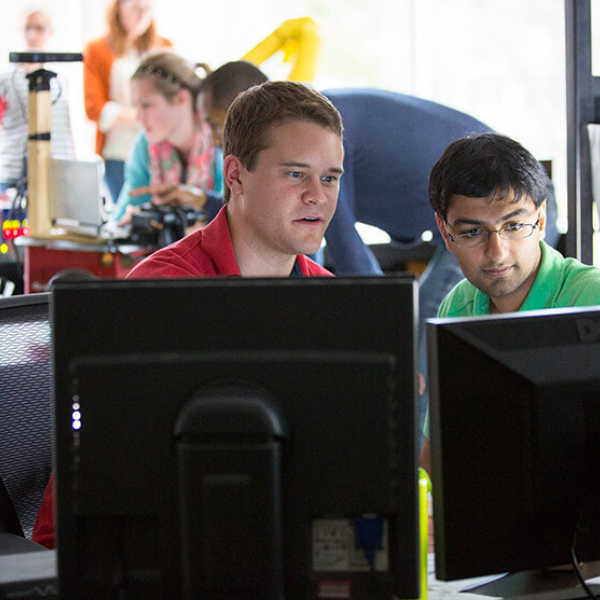 Image of students in bioinformatics lab