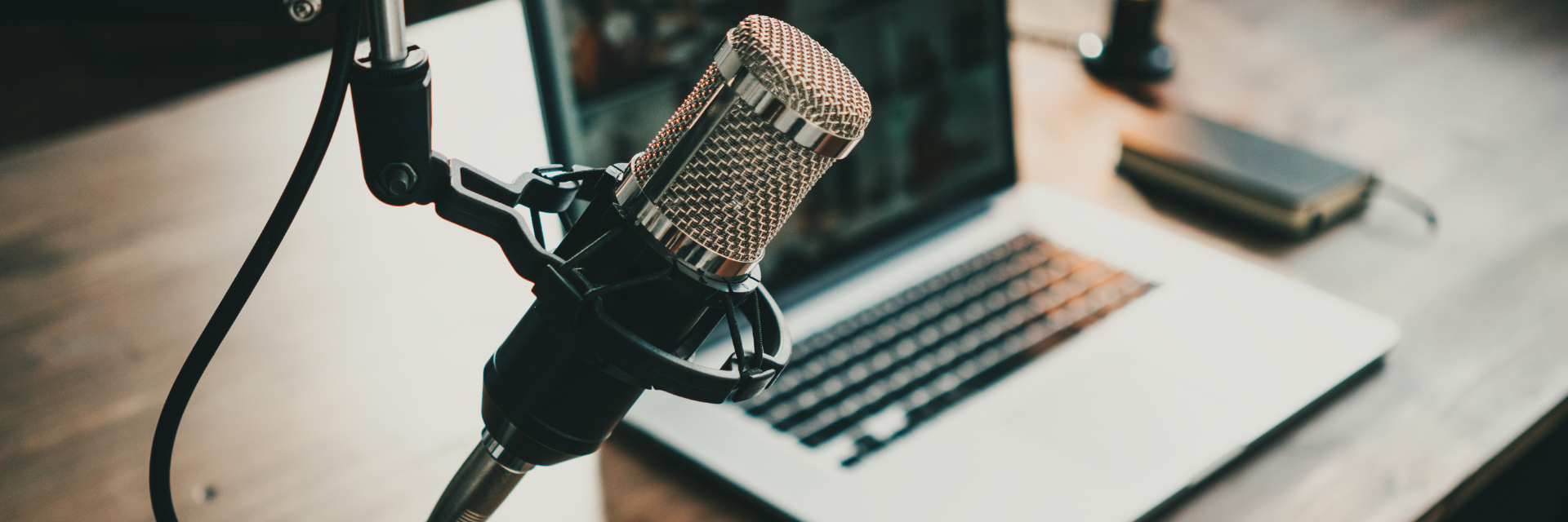 Image of podcast microphone