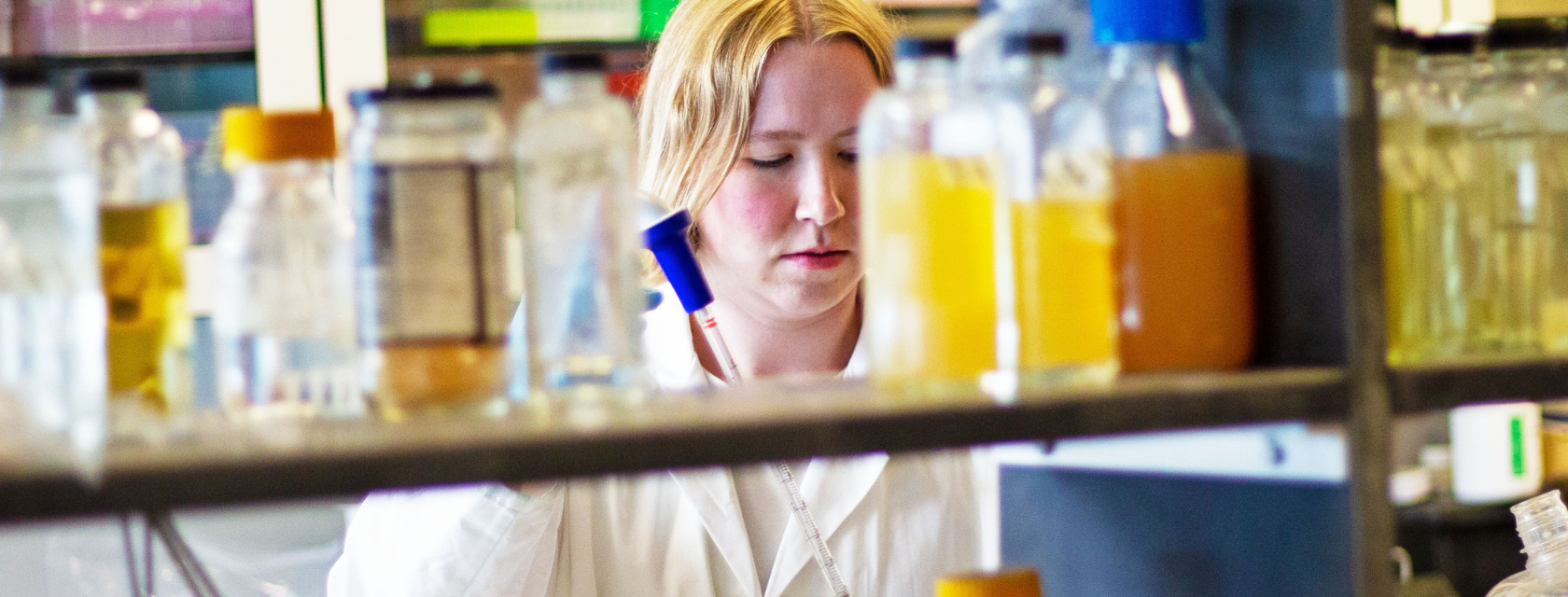 Taylor Howson in lab