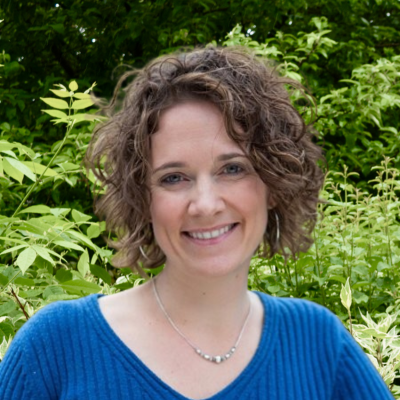 Headshot of Anne Macdonald