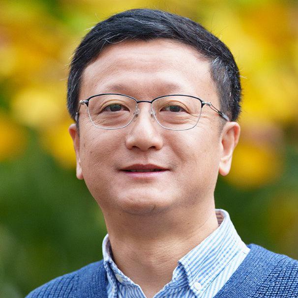 Headshot of Xin Zhou