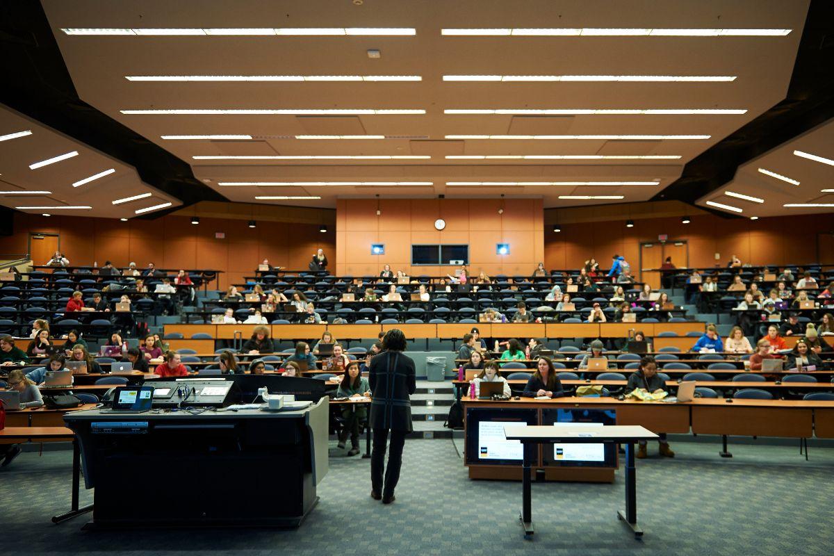 Professor holds lecture in Rozanski hall.