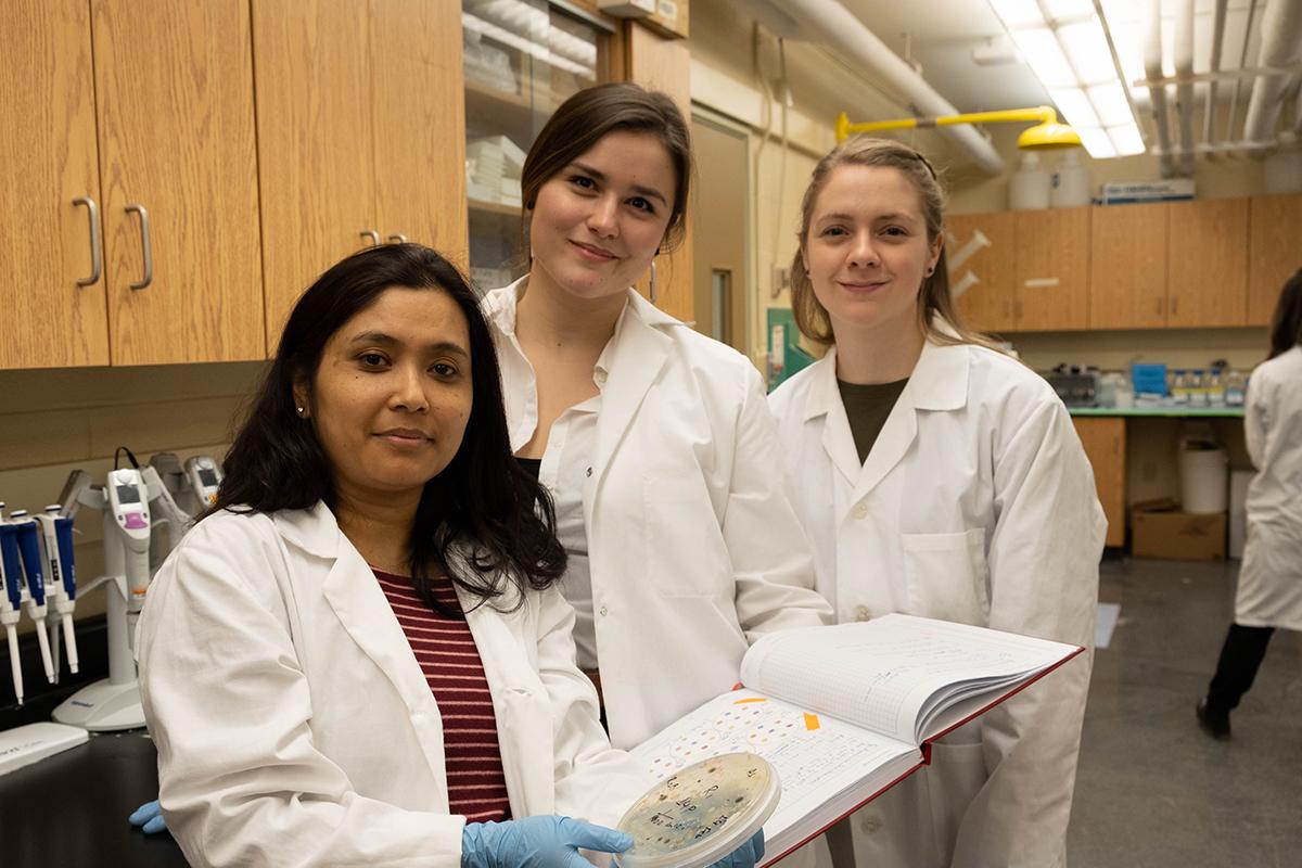 Three scientist in a lab